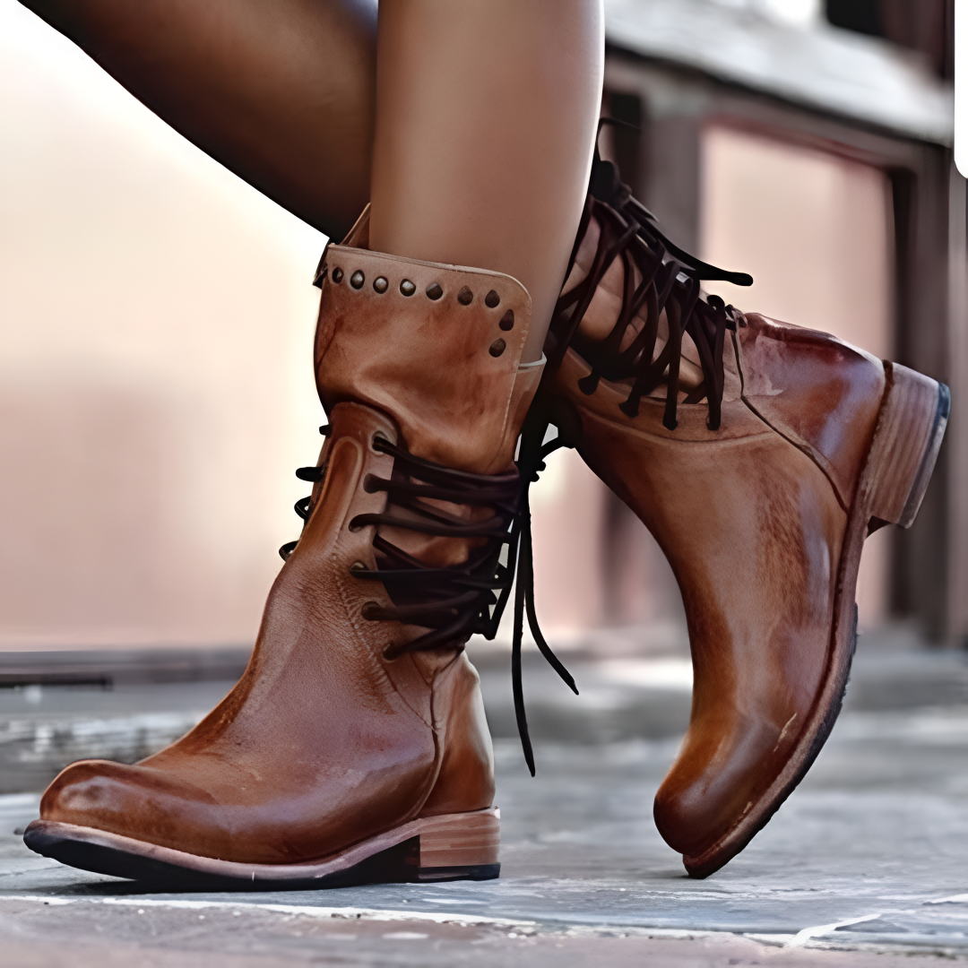 CLAIRE - STYLISH AND COMFORTABLE BOOTS