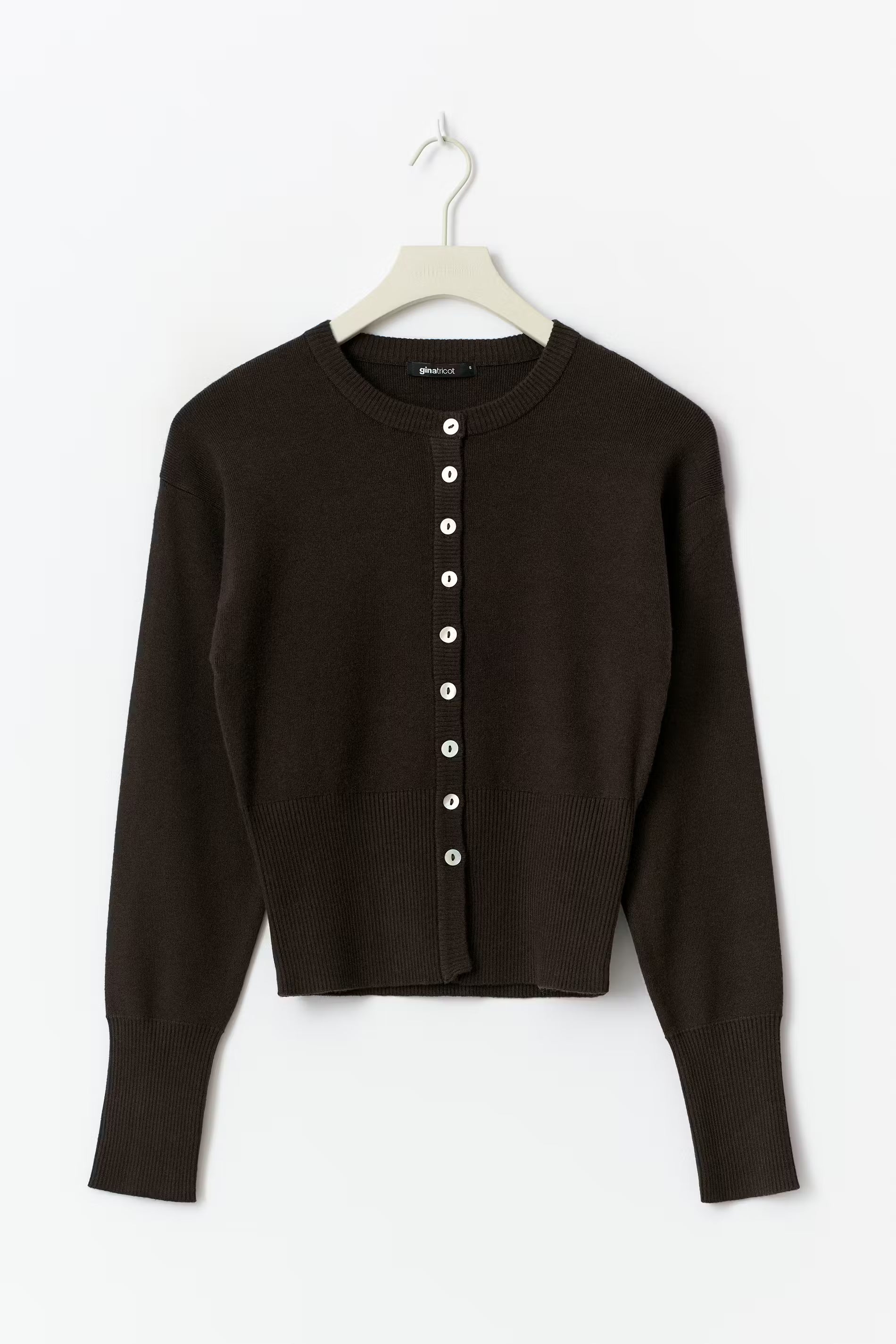 Buttoned Fitted Cardigan
